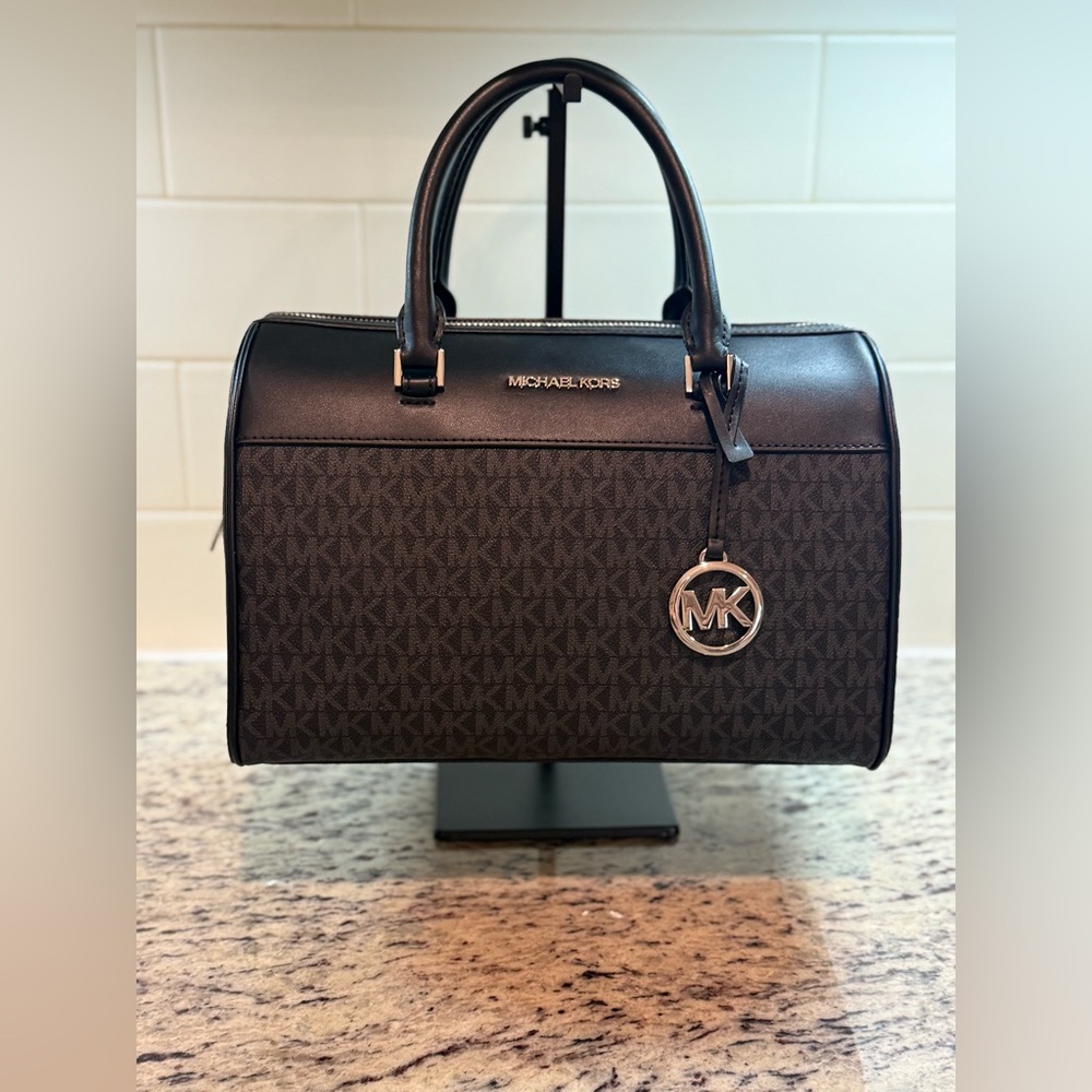✨Brand new with tags✨🖤Michael Kors🖤
